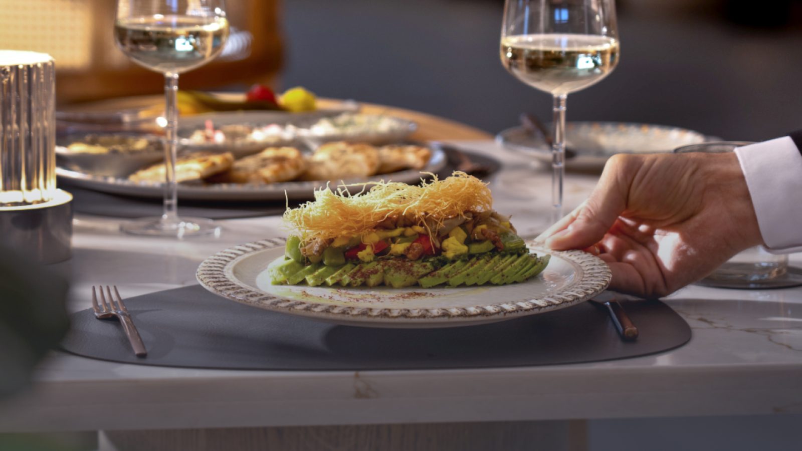 WhereToGo2026_The Yachting Lifestyle_WORLD-CLASS DINING_480x482@3x_0_0