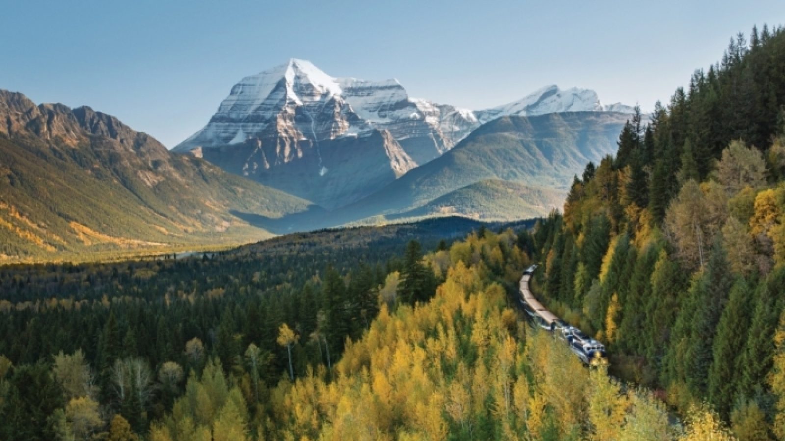rocky-mountaineer-train-with-mount-robson-1_1_0